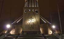 Liverpool catholic cathedral at night