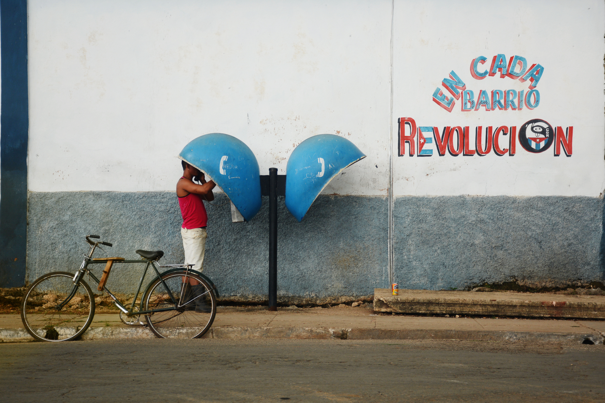 ¡En cada barrio, Revolución!