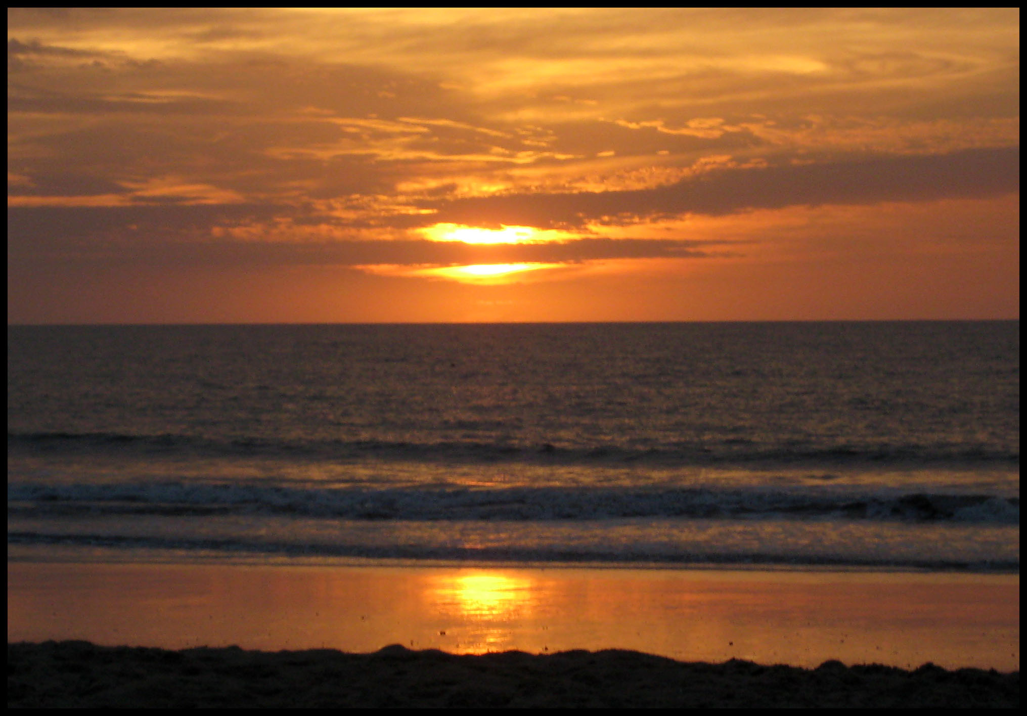 BoBoi Beach Lodge Sunset