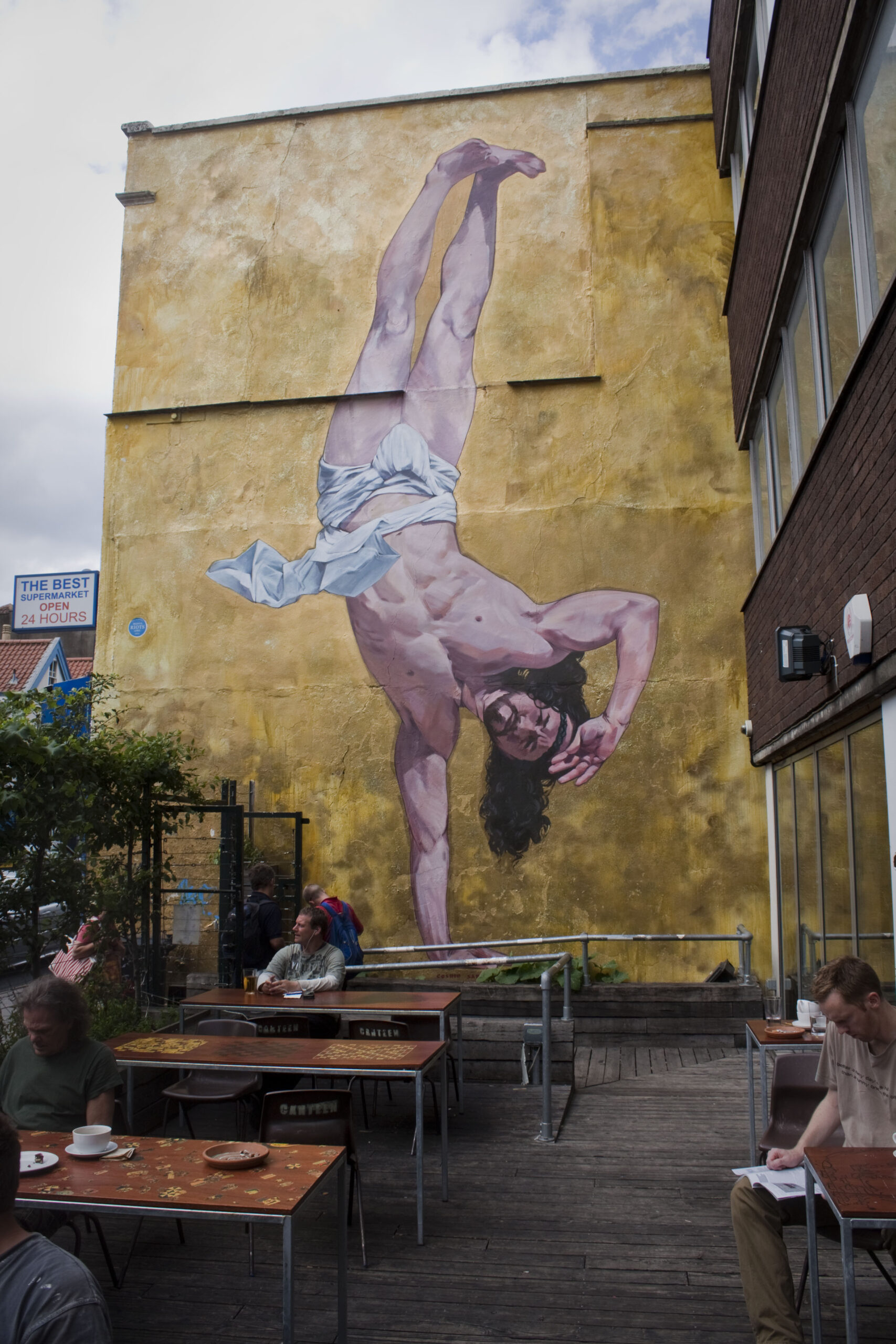 Breakdancing Jesus