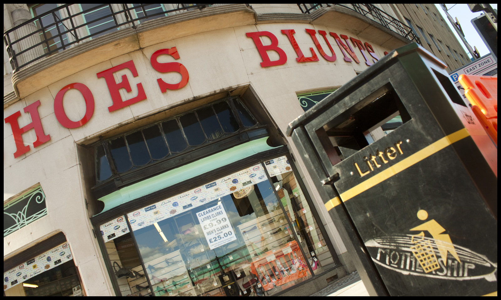 Blunts: A shoe shop.