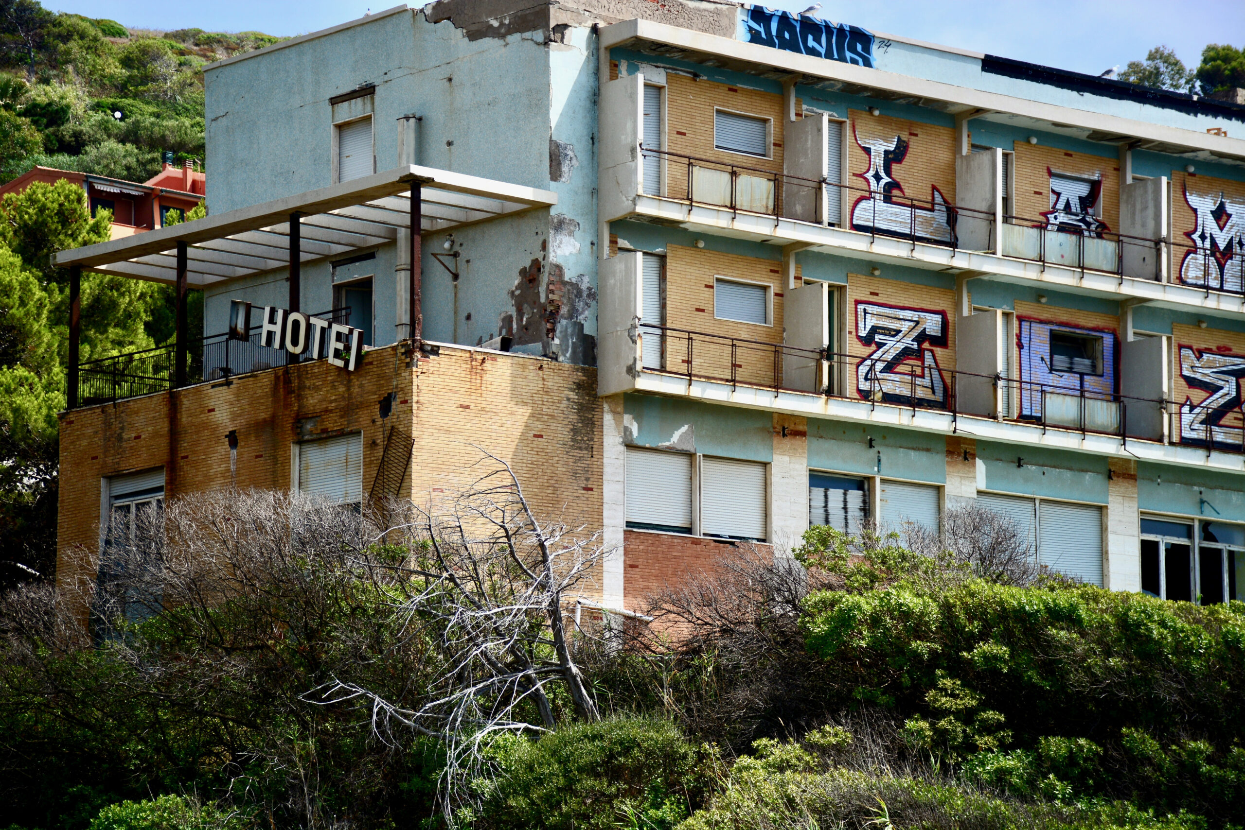 Closed Hotel